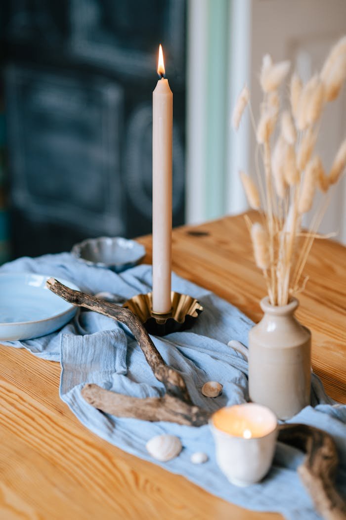 our-services-03 elegant-coastal-tablescape-with-candle-decor-32590907